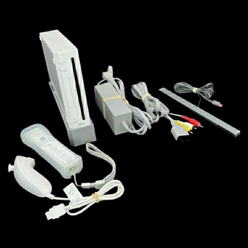 Nintendo Wii Console RVL-001 (GameCube Compatible) Bundle White